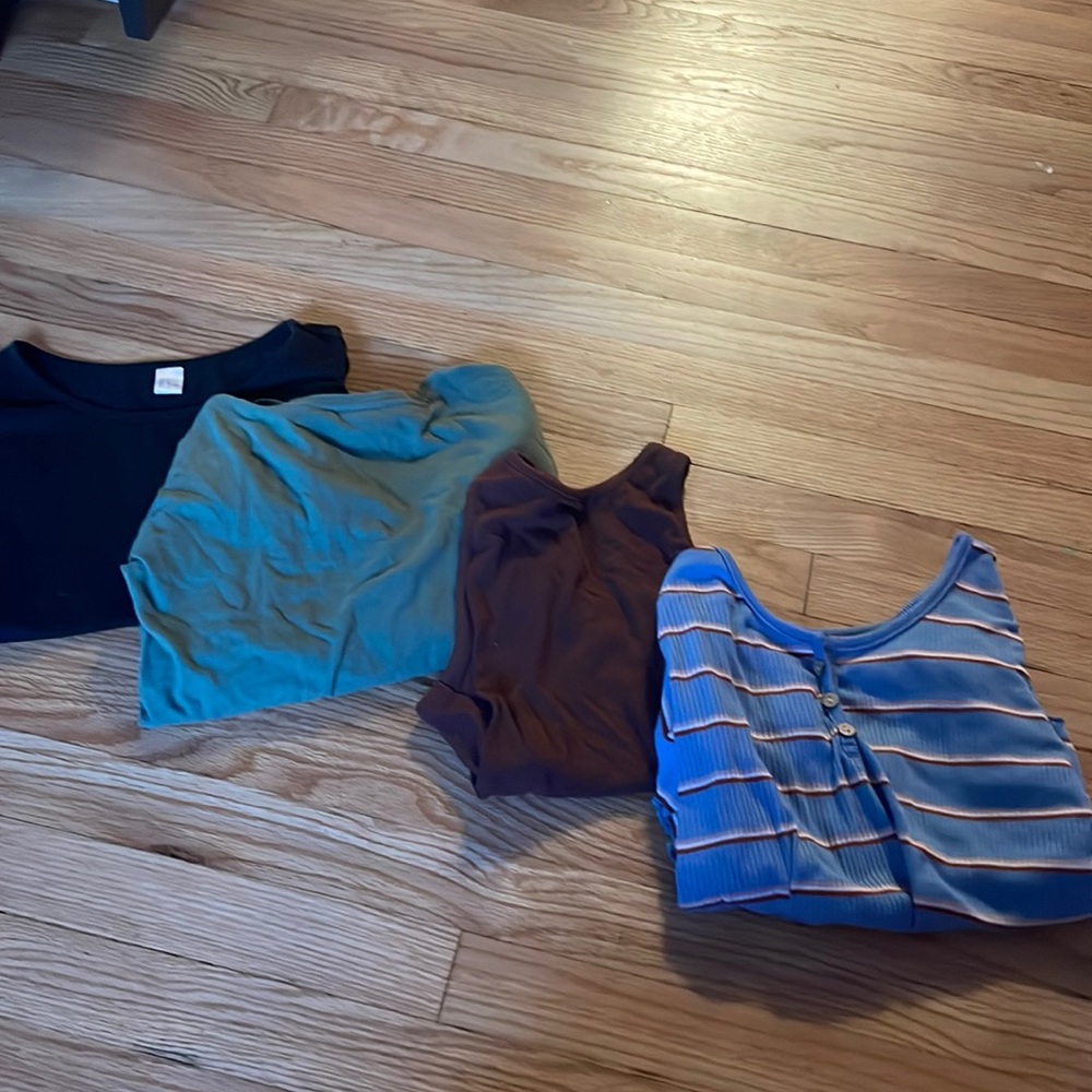 these are four pairs of shirts ment for 11-13 yrs.